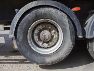 Полуприцеп щеповоз Тонар