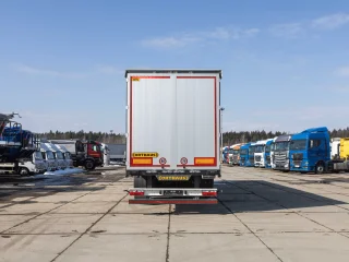 Шторный полуприцеп Orthaus