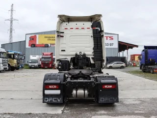Седельный тягач Dongfeng