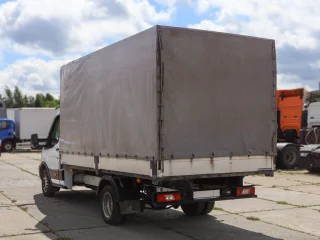 Бортовой тентованный фургон Ford
