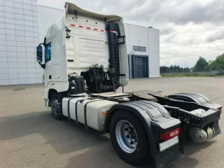 Седельный тягач Dongfeng