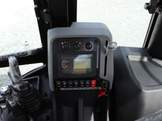 Экскаватор-погрузчик JCB