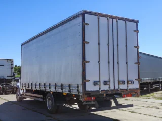 Тентованный грузовик ГАЗ