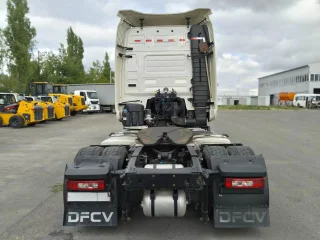 Седельный тягач Dongfeng