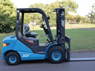 Вилочный погрузчик TRF 