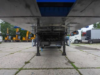 Полуприцеп лесовоз (сортиментовоз) Тонар L3 (9445)