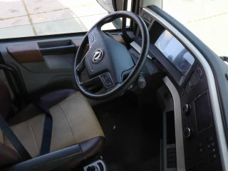 Седельный тягач Dongfeng
