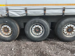 Шторный полуприцеп Koluman
