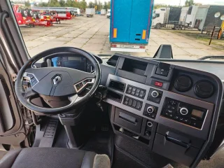 Седельный тягач Renault