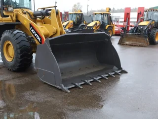 Фронтальный погрузчик LOVOL