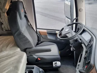 Седельный тягач Dongfeng