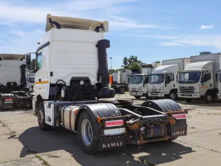 Седельный тягач Камаз