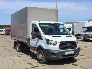 Бортовой тентованный фургон Ford