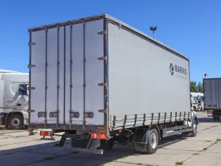 Тентованный грузовик ГАЗ