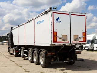 Сцепка седельный тягач Foton A 1846 ADR 4x2 и зерновоз Тонар 9599